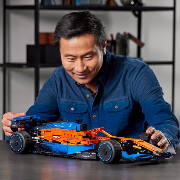 Lego Technic 42141 McLaren Formule 1 Racewagen - Afbeelding 4