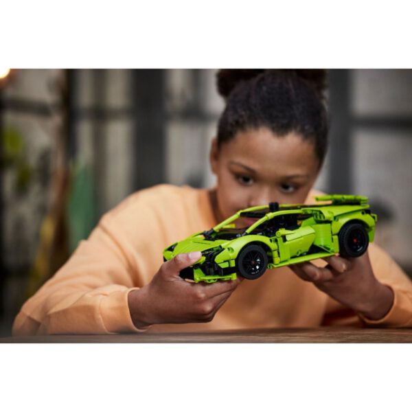 Lego Technic 42161 Lamborghini Huracán Tecnica - Afbeelding 3