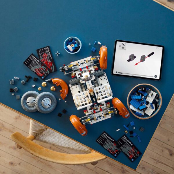 Lego Technic 42182 NASA Apollo Maanwagen – LRV - Afbeelding 4