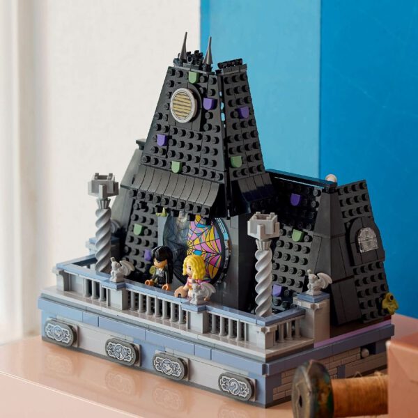 Lego Adams Family 76781 Wednesday en Enids Kamer - Afbeelding 4