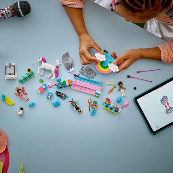 Lego Friends 42661 Verkleedfeestje met Eenhoorn en Fee - Afbeelding 4