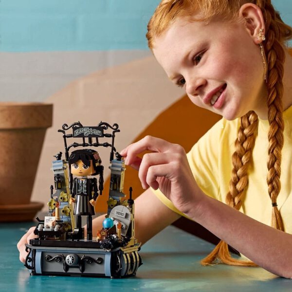 Lego Addams Family 76780 Wednesday - Afbeelding 4